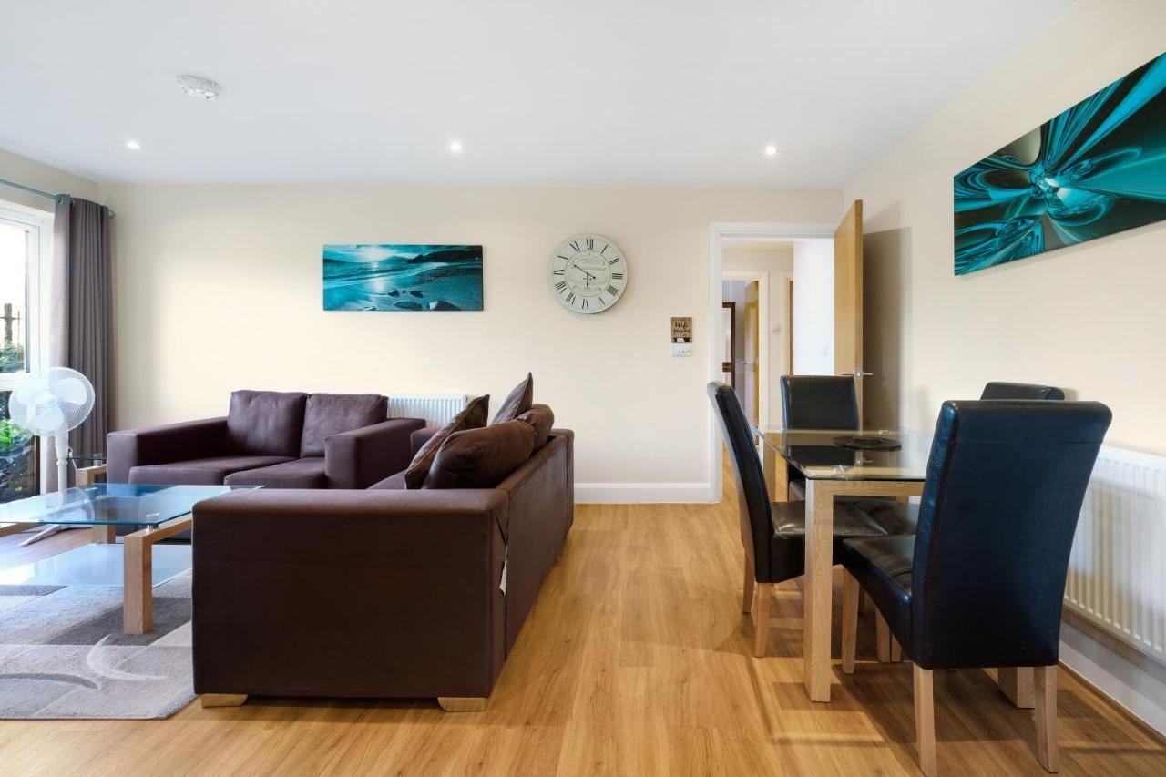 London Heathrow Living Serviced Apartments By Ferndale Stanwell Eksteriør bilde
