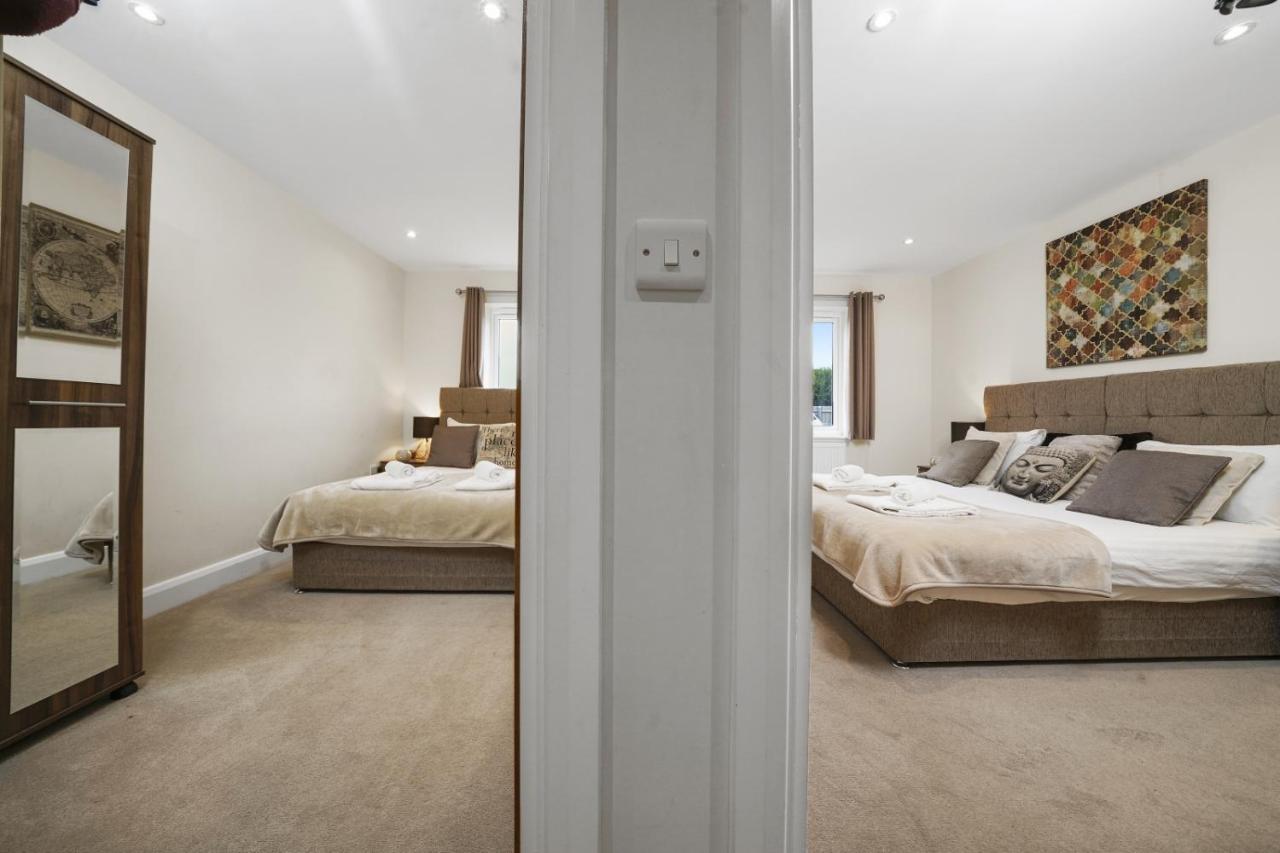 London Heathrow Living Serviced Apartments By Ferndale Stanwell Eksteriør bilde